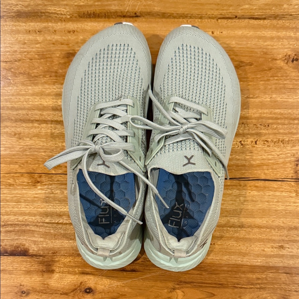 Flux Women's Sage Green Sneakers
